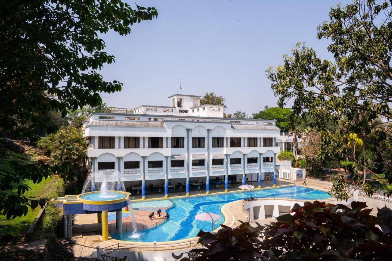 U Rivergate Karjat Exterior photo