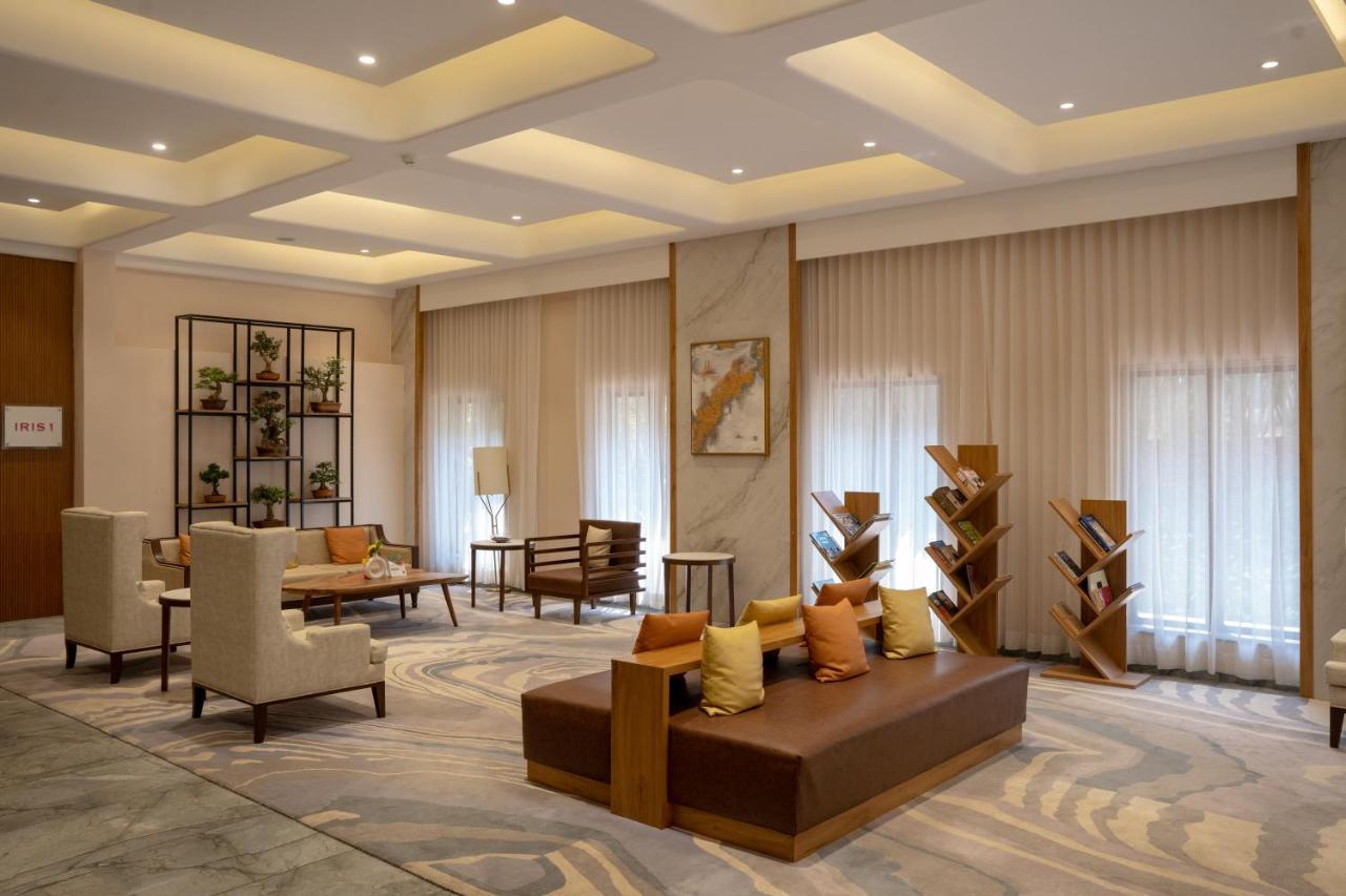 U Rivergate Karjat Exterior photo