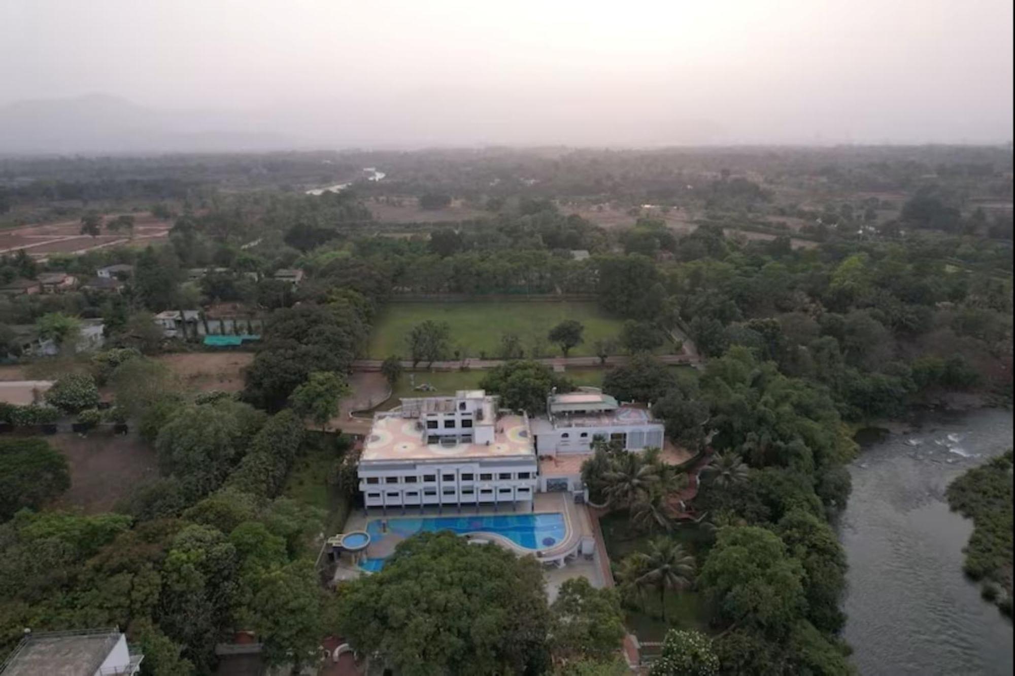 U Rivergate Karjat Exterior photo